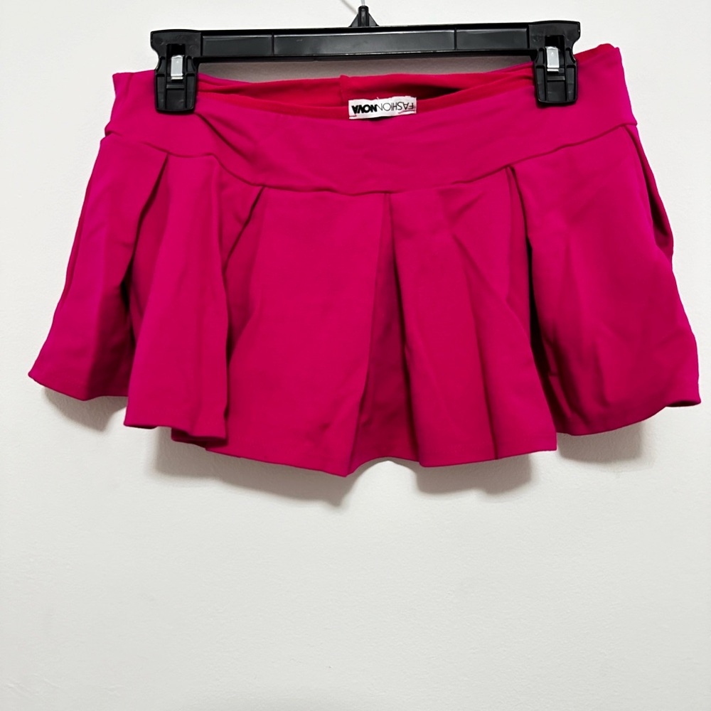 Hot Pink Pleated Mini Skirt – Built-In Shorts | Y2K Vibes